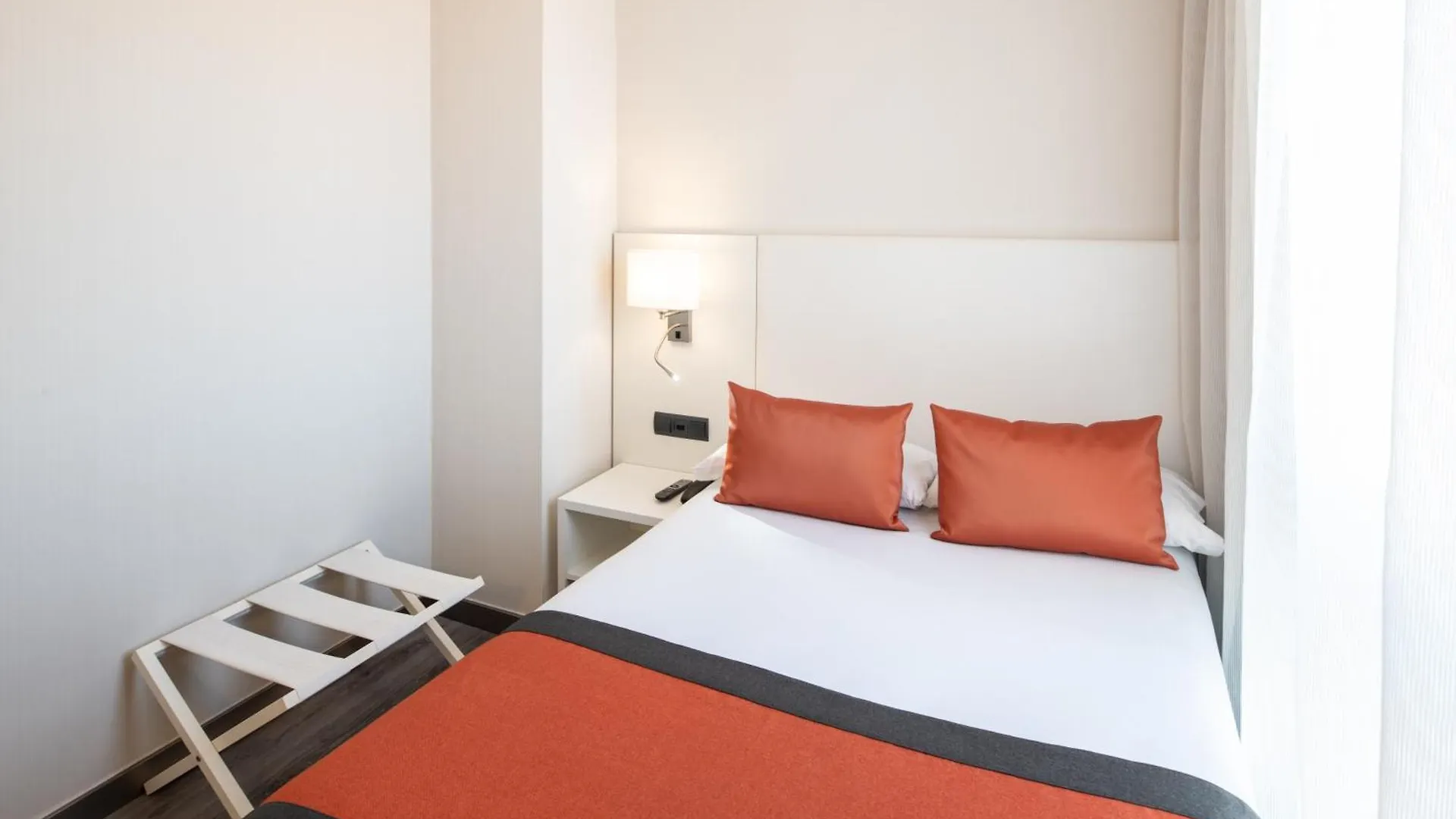 Catalonia Bristol Hotell San Andrés de la Barca 3*,
