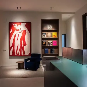 Hotel California, Barcellona